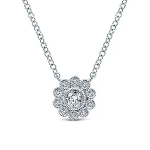 14k White Gold Floral Fashion Necklace