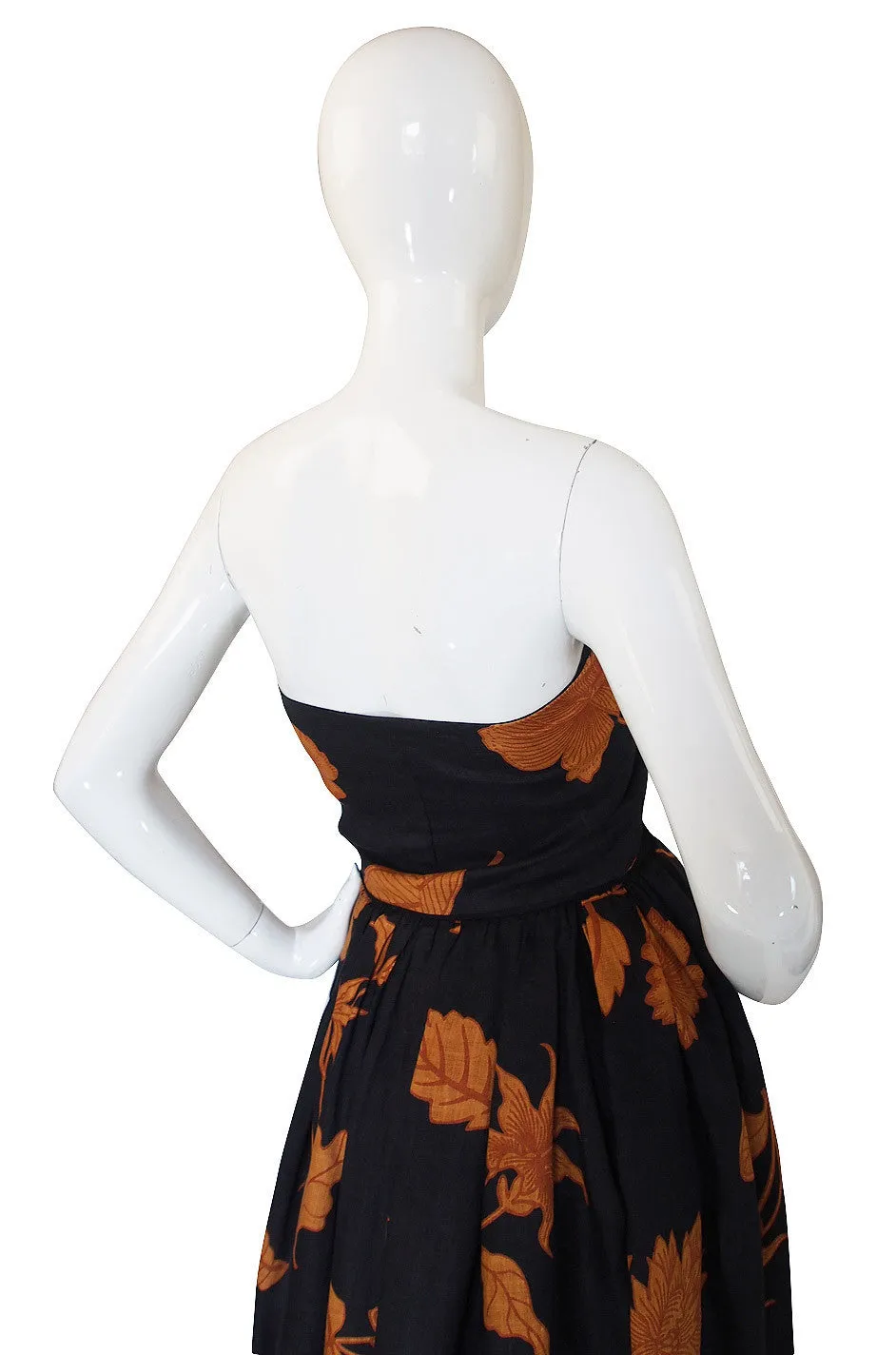 1970s Valentino Strapless Linen Dress
