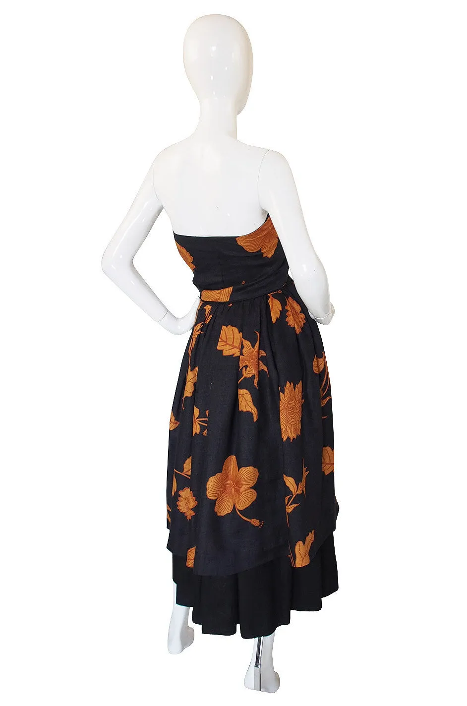 1970s Valentino Strapless Linen Dress