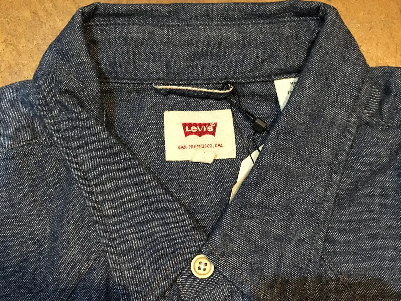 658190086 Levi's Premium Sawtooth Western Shirt Dark Grey