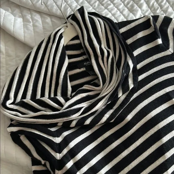Alfani Woman 1X Striped Black White Women's Knit Cowl Neck Asymmetric Sweater
