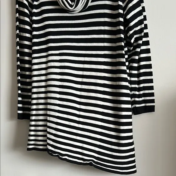 Alfani Woman 1X Striped Black White Women's Knit Cowl Neck Asymmetric Sweater