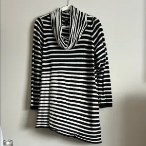 Alfani Woman 1X Striped Black White Women's Knit Cowl Neck Asymmetric Sweater