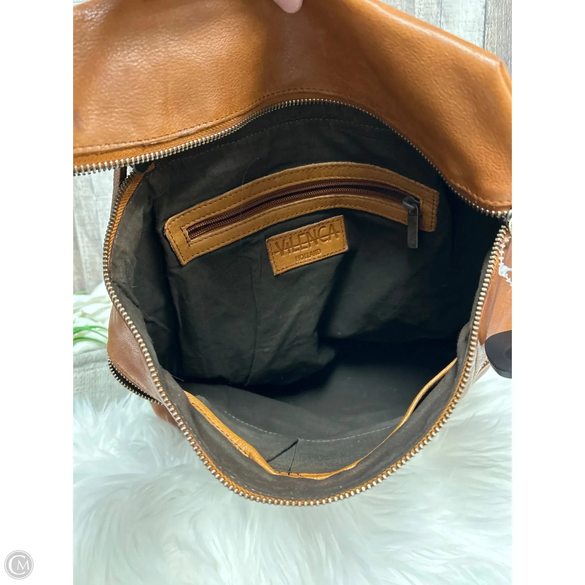 Backpack Leather By Cmb, Size: Medium