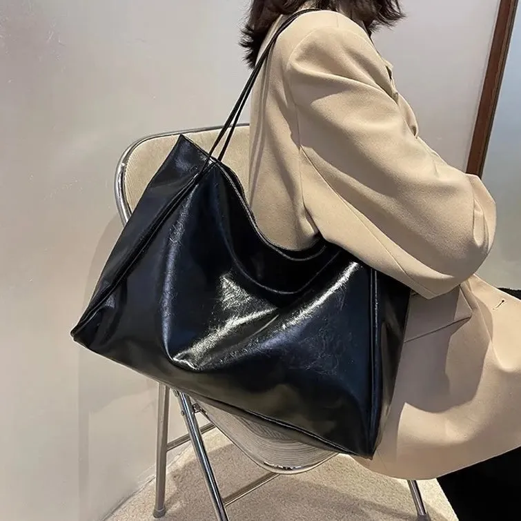 Blair | Chic Satchel with Timeless Vintage Appeal