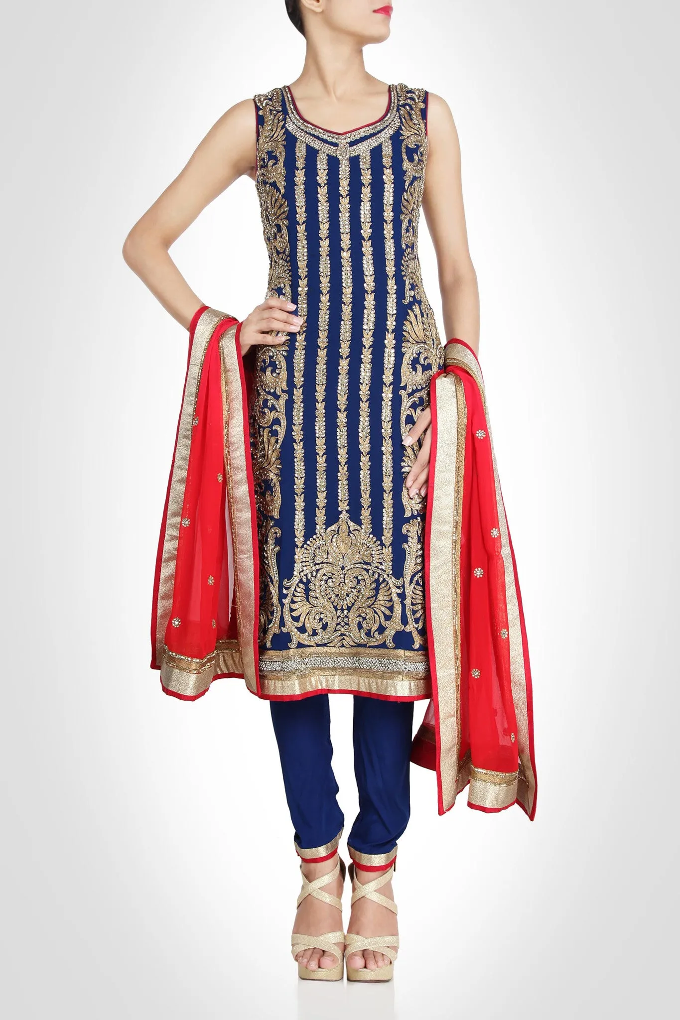 Blue suit in pure crepe
