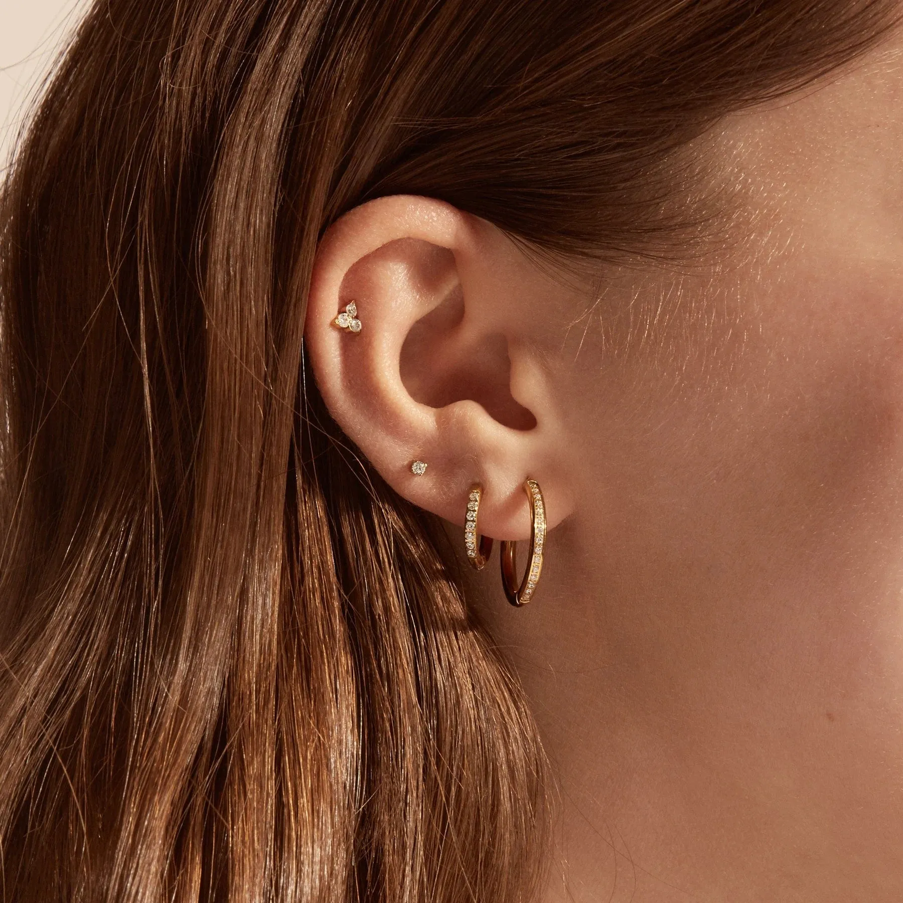 Boucles d'oreilles huggies stacks chic en acier