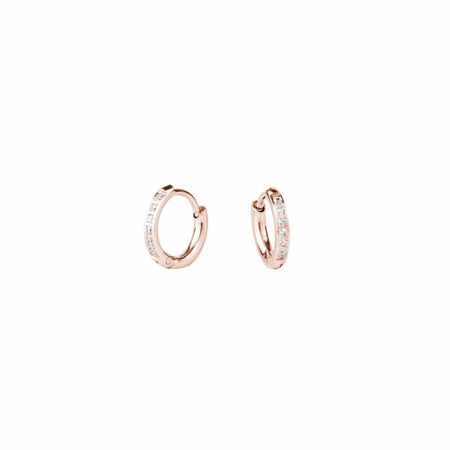 Boucles d'oreilles huggies stacks chic en acier