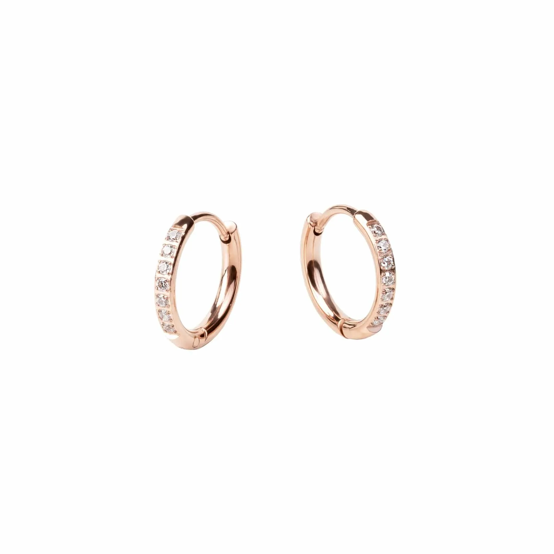 Boucles d'oreilles huggies stacks chic en acier