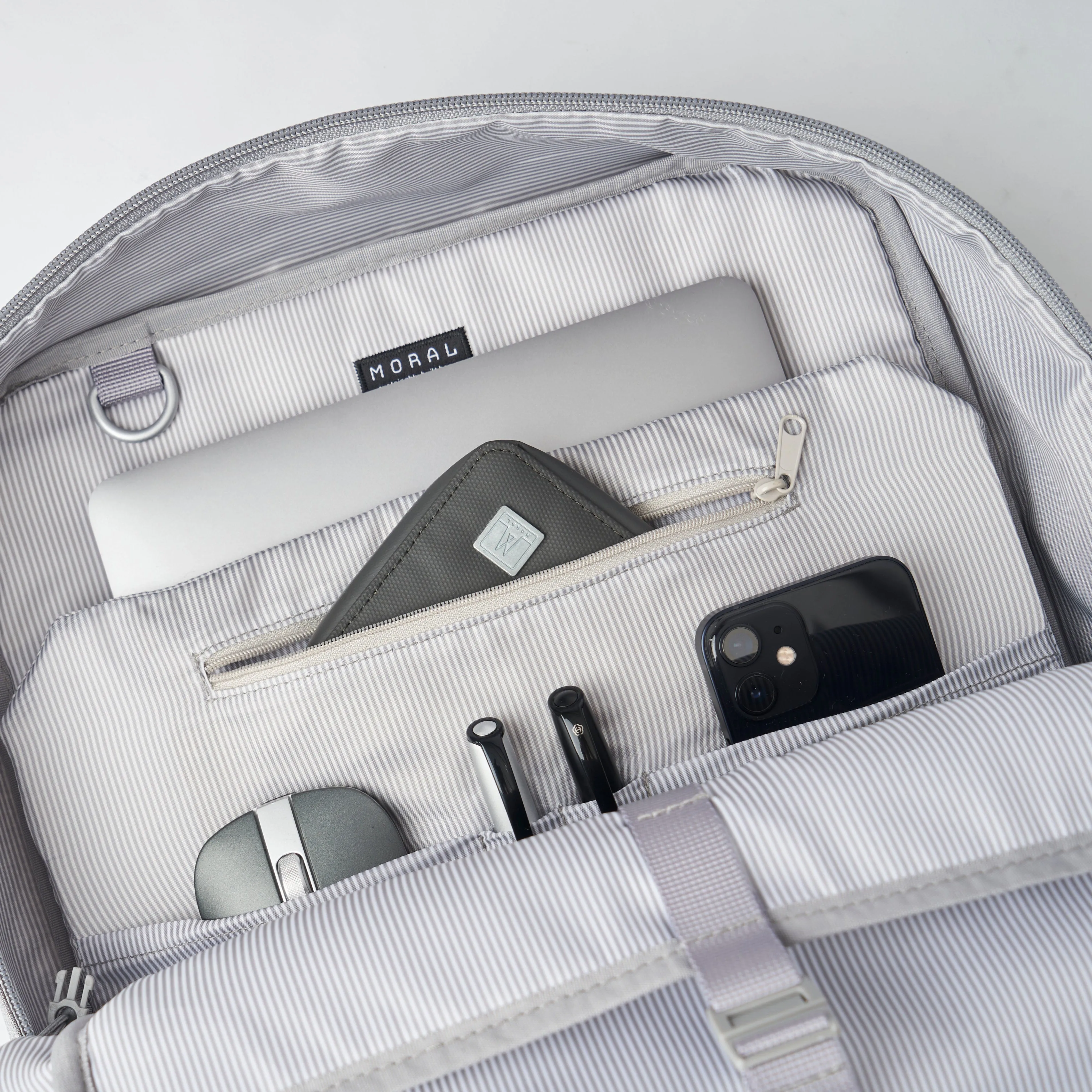 Cecil Trackies Backpack - Lite 25L