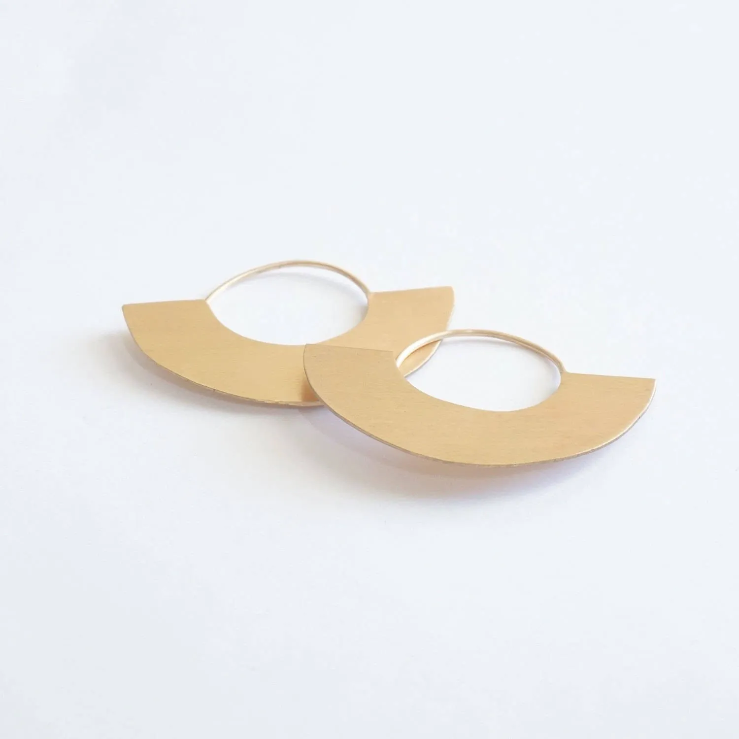 Chic Minimalist Half Circle Hand-Made Dangle Hoop Earrings - 0271