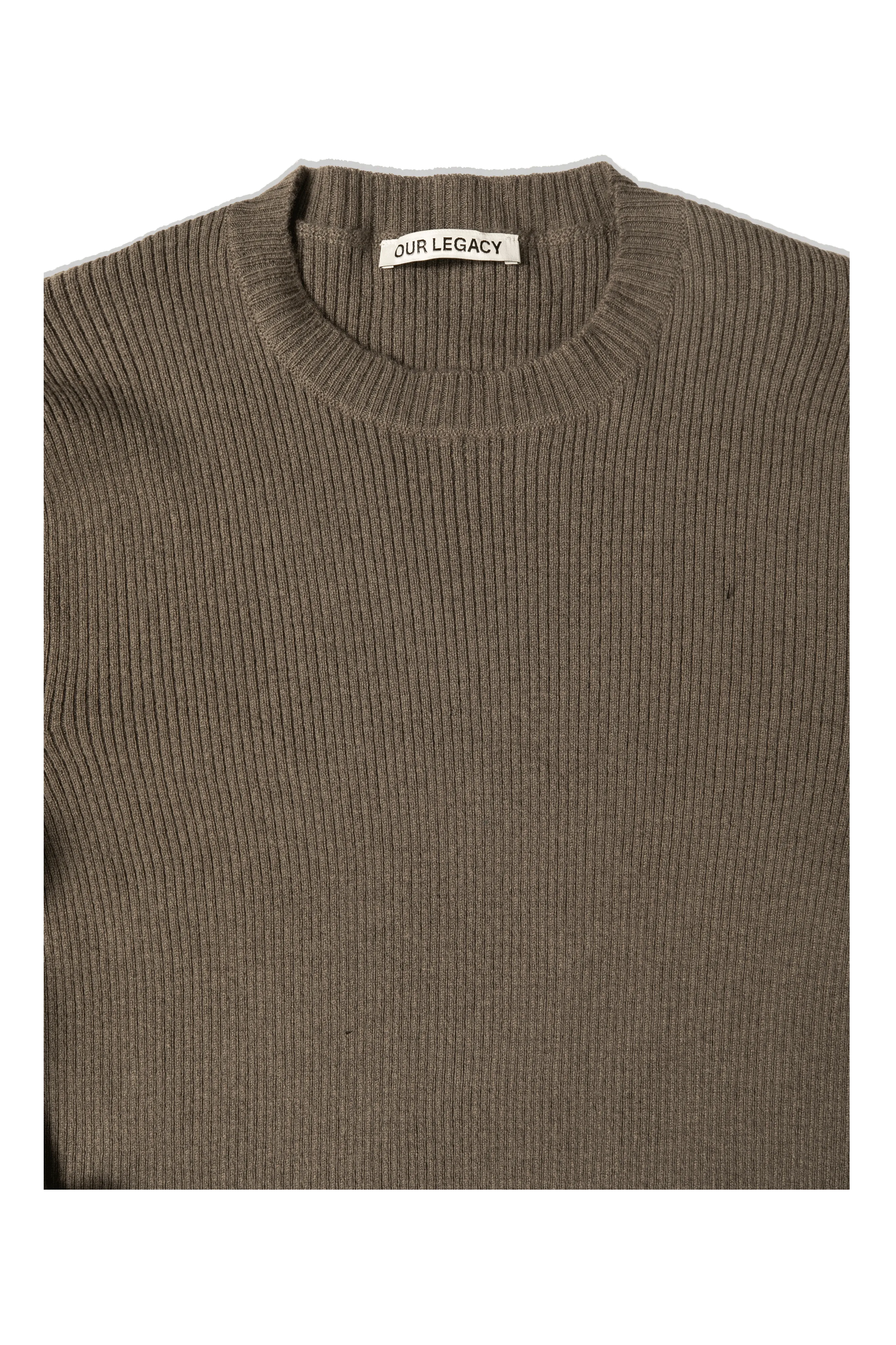 Compact Roundneck