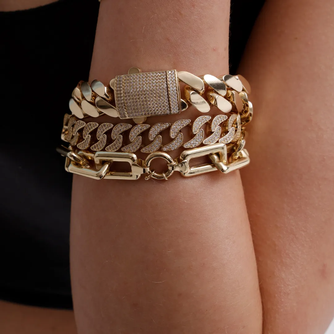 CURB LINK PAVE BRACELET
