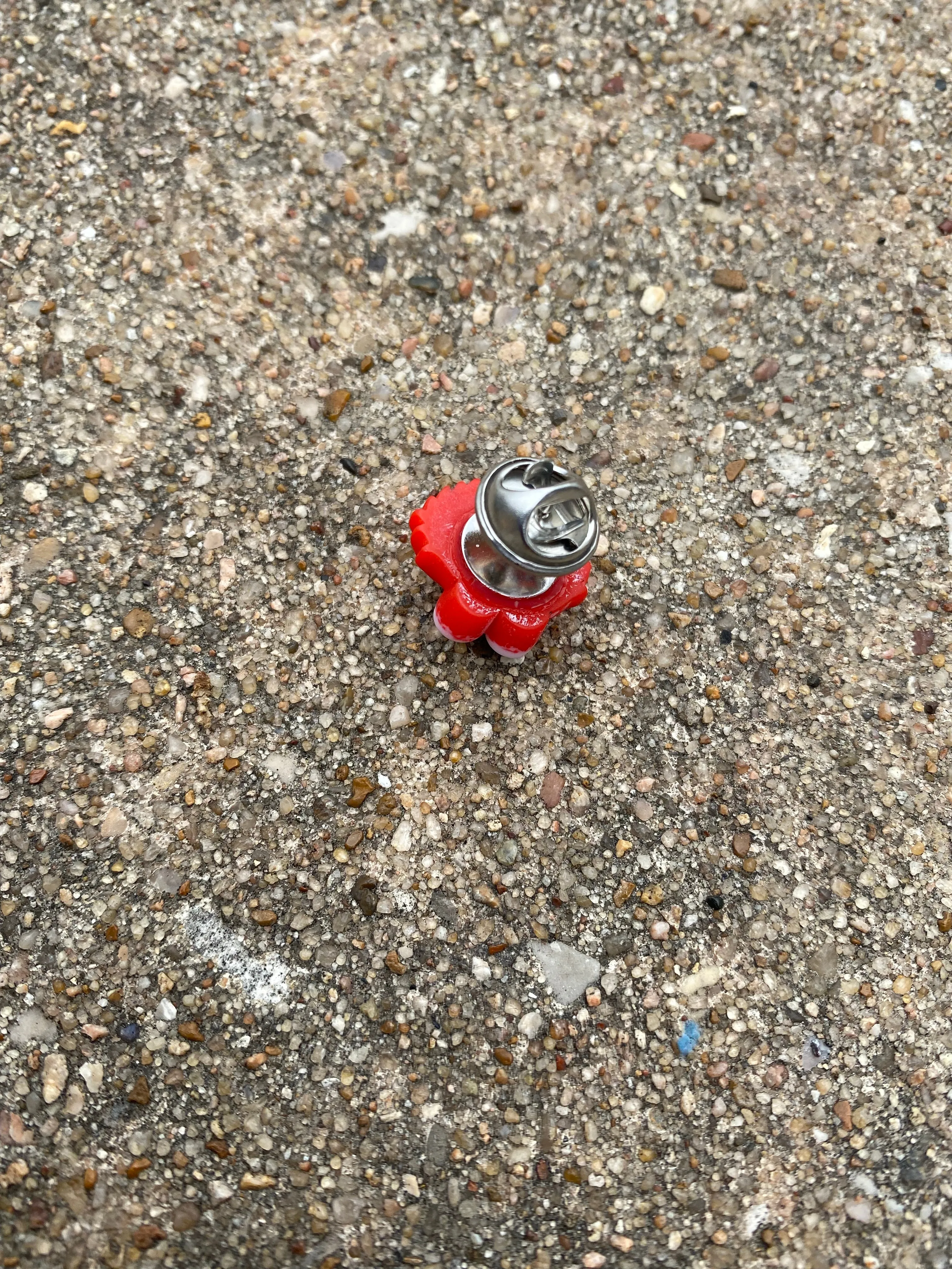 Elmo Kaws Pin Gift
