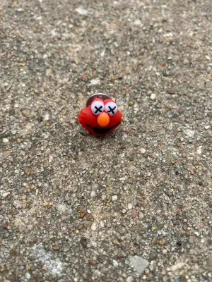 Elmo Kaws Pin Gift