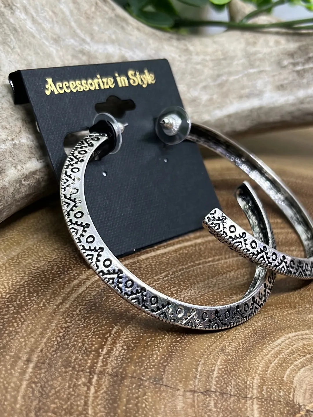 Ennis Western Textured Angled Hoop Earrings