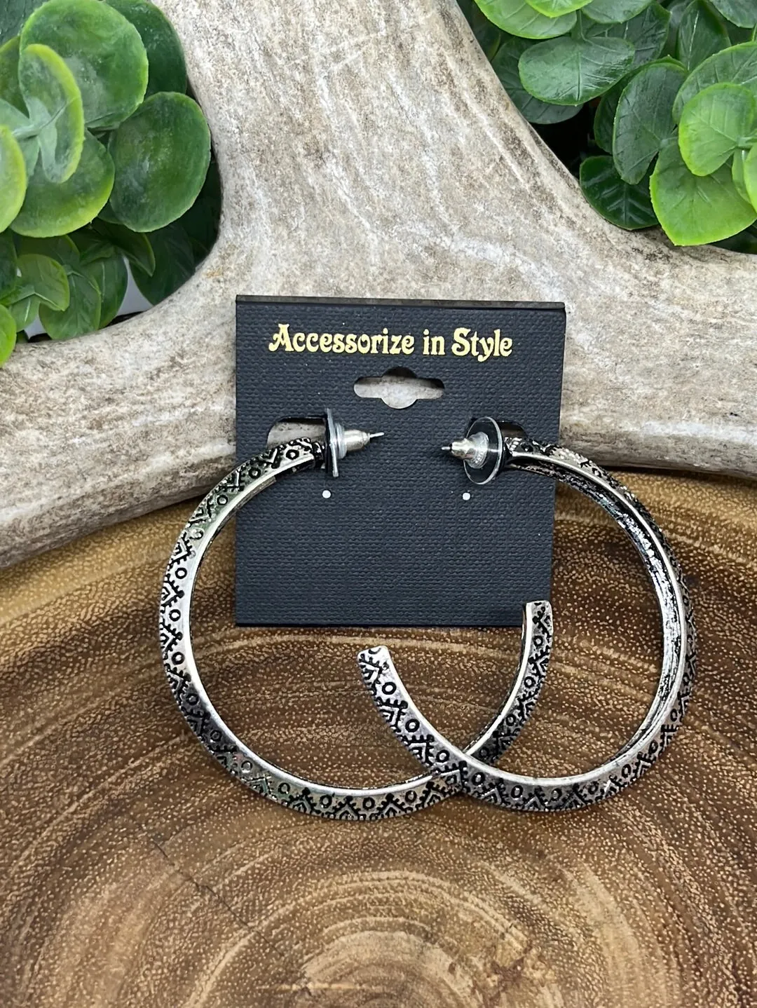 Ennis Western Textured Angled Hoop Earrings