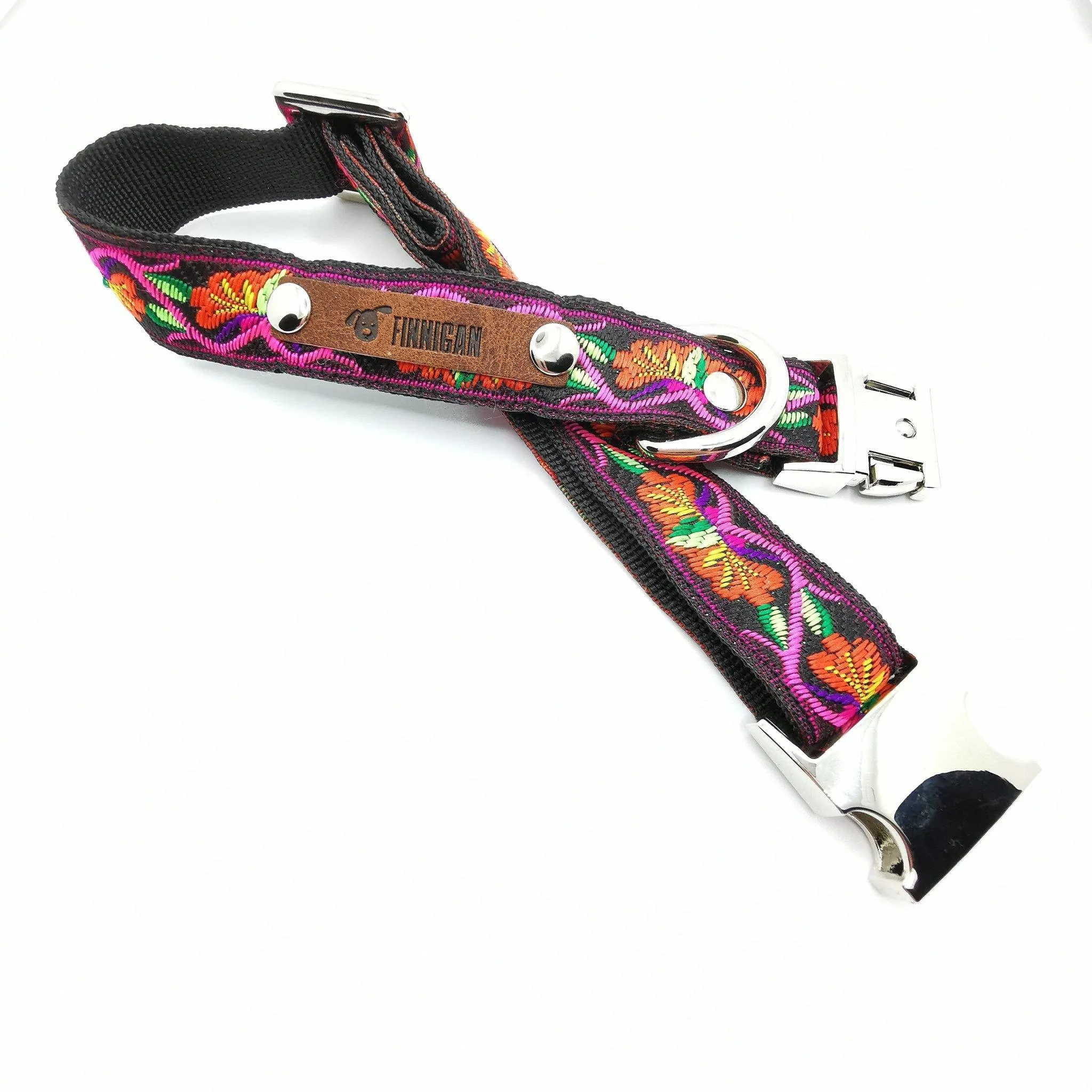 Finnigan Designer Dog Collar (Distinctive Collection) Medium