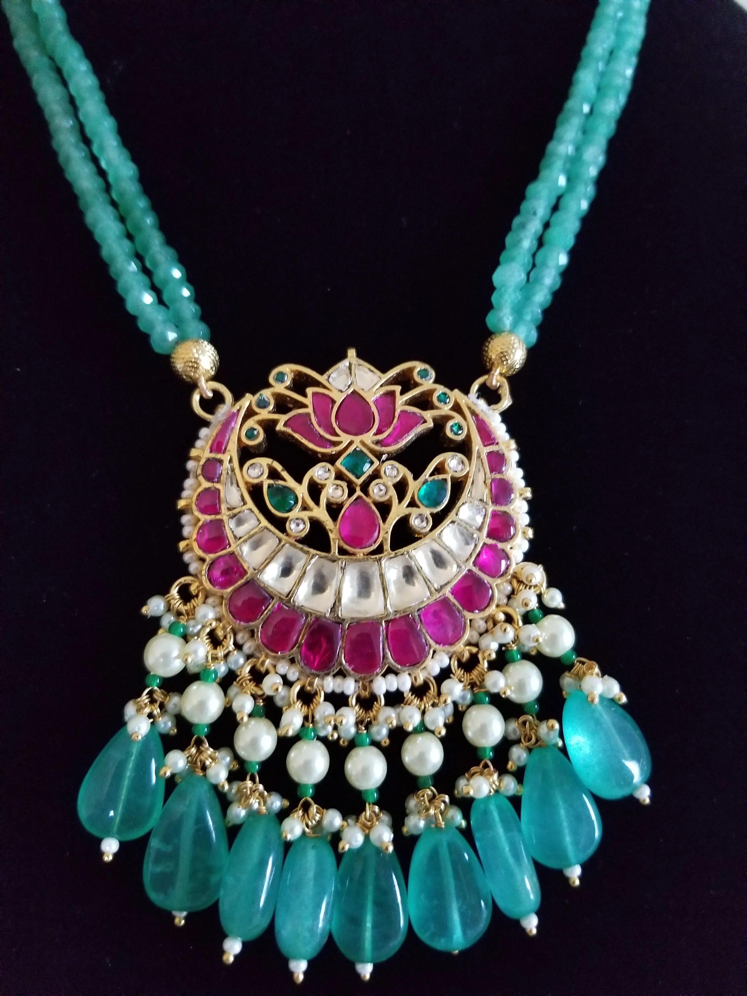 Green Hydro Beads Pachi Kundan Set