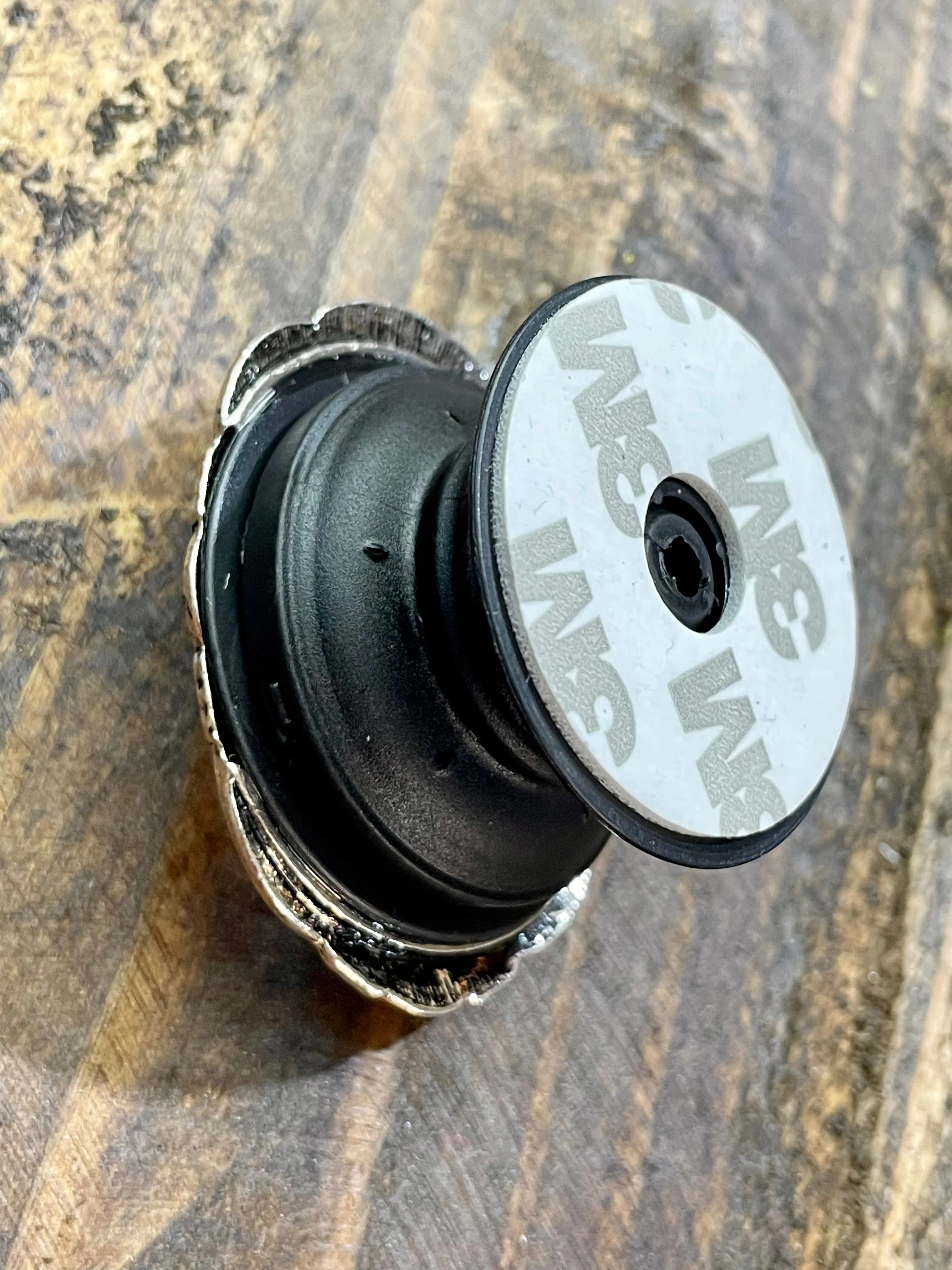 Hamilton Turquoise Concho Phone Grip