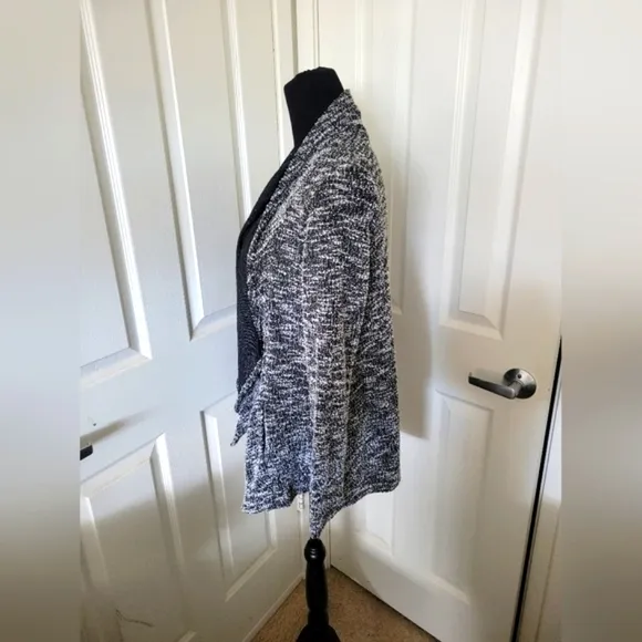 ✨️HP✨️Club Monaco | Black/Gray Marled Open Drape Front Cardigan (SIZE S)