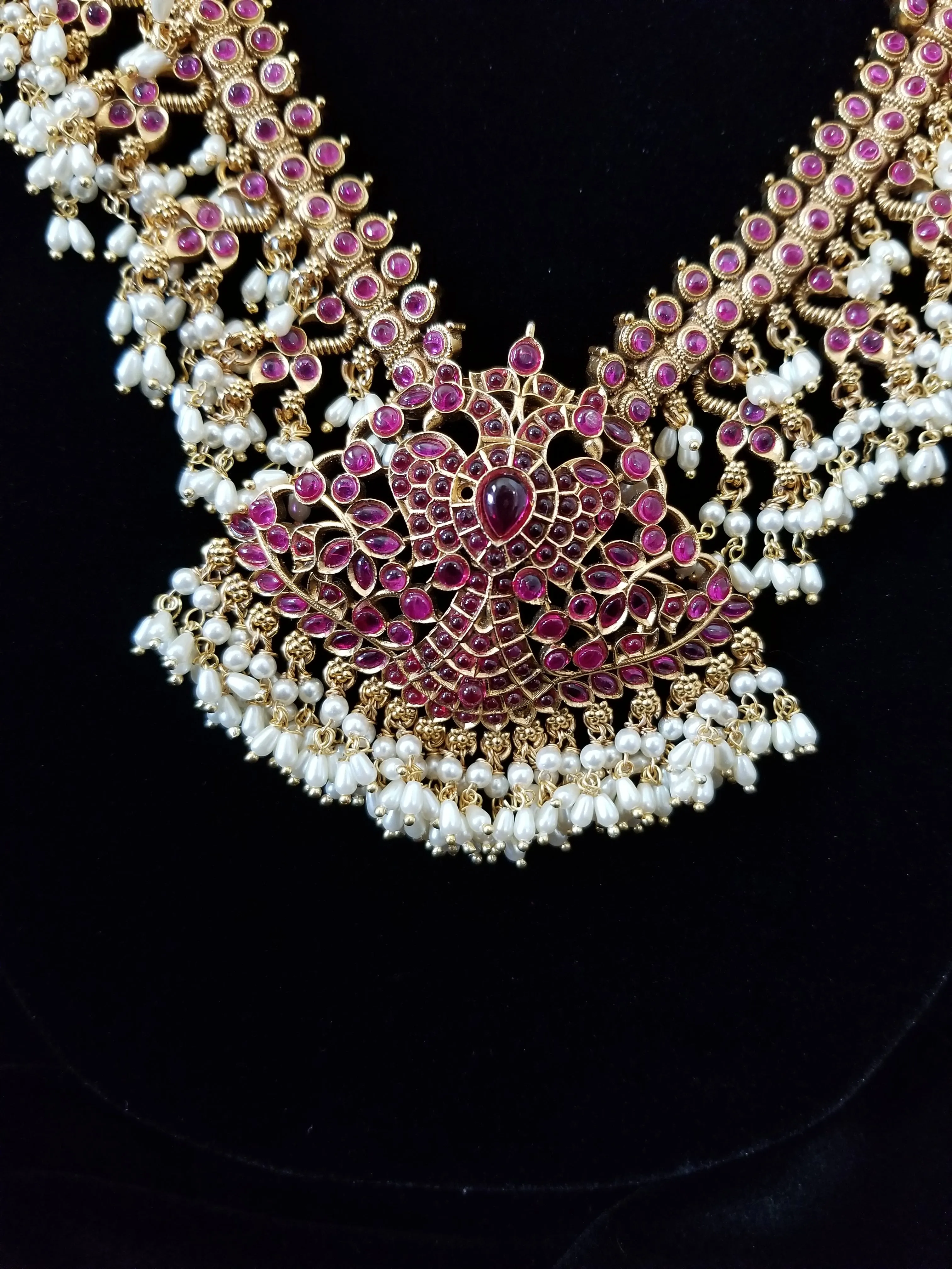 Long Kemp Stone Guttapusalu Necklace Set