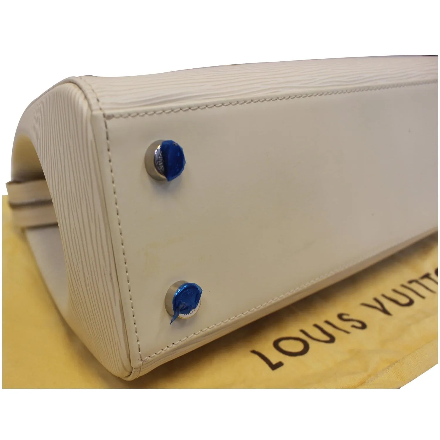 LOUIS VUITTON Brea MM Epi Leather Satchel Shoulder Bag Ivory