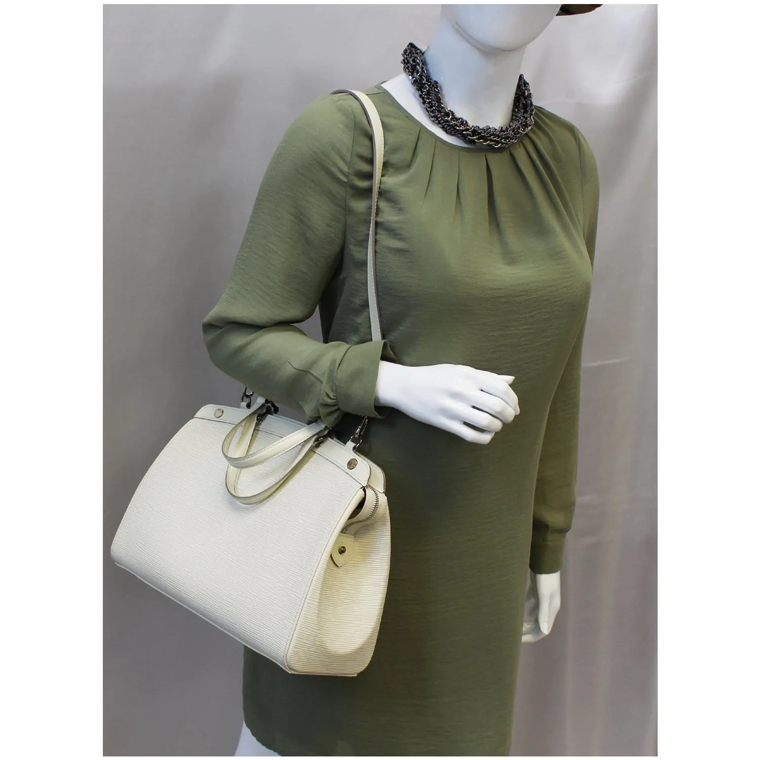 LOUIS VUITTON Brea MM Epi Leather Satchel Shoulder Bag Ivory