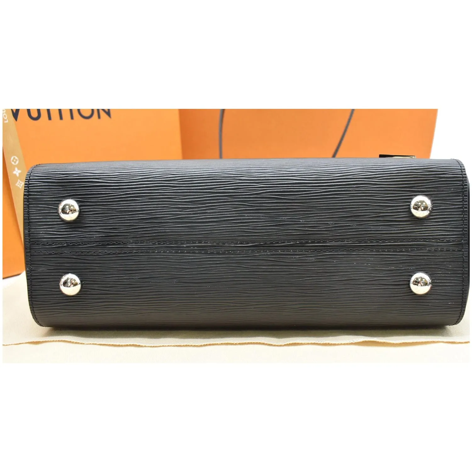 LOUIS VUITTON Cluny MM Epi Leather Shoulder Bag Black