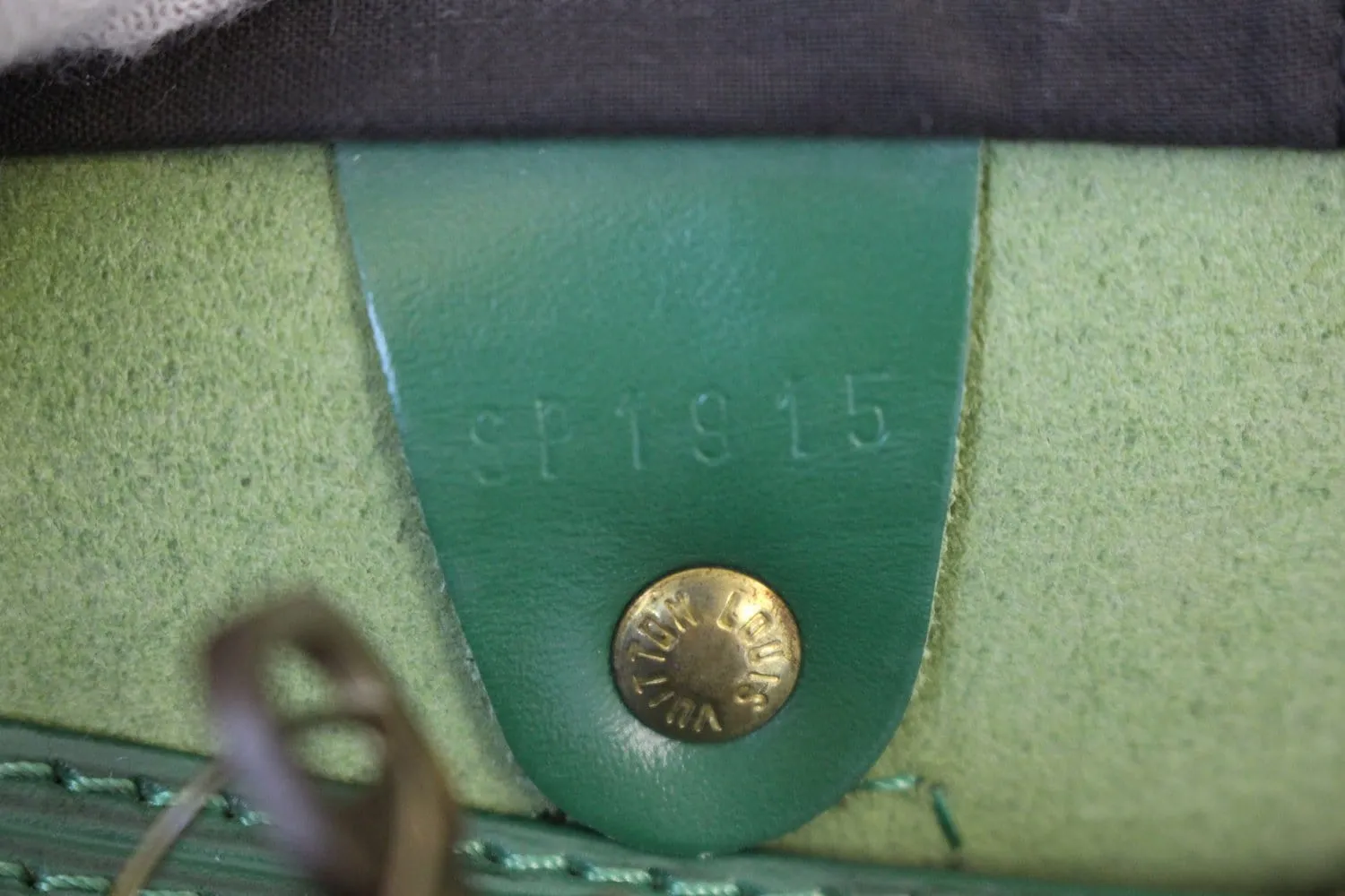 LOUIS VUITTON Epi Leather Green Speedy 35 Satchel Bag
