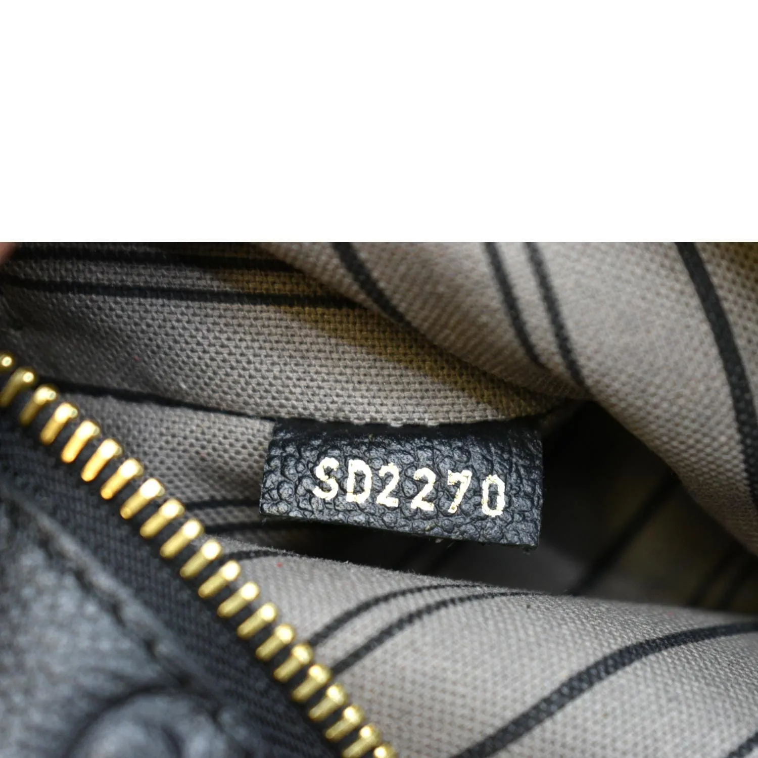 LOUIS VUITTON Metis Pochette Empreinte Leather Crossbody Bag Black SD2270