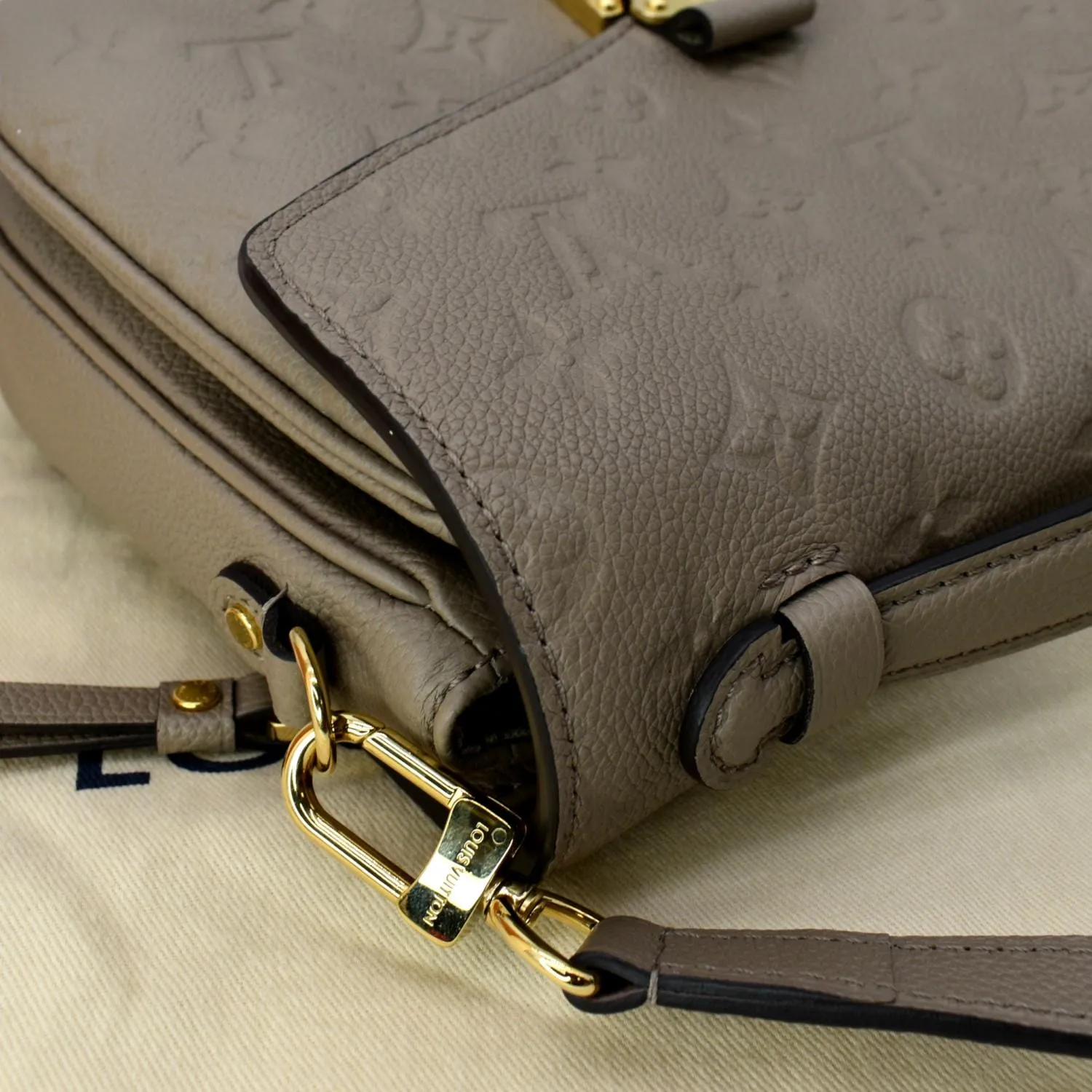 LOUIS VUITTON  Metis Pochette Empreinte Leather Crossbody Bag Taupe
