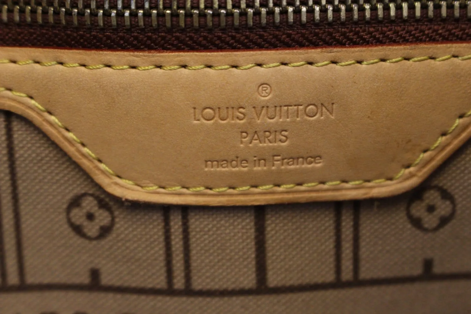 LOUIS VUITTON Monogram Canvas Neverfull GM Tote Bag