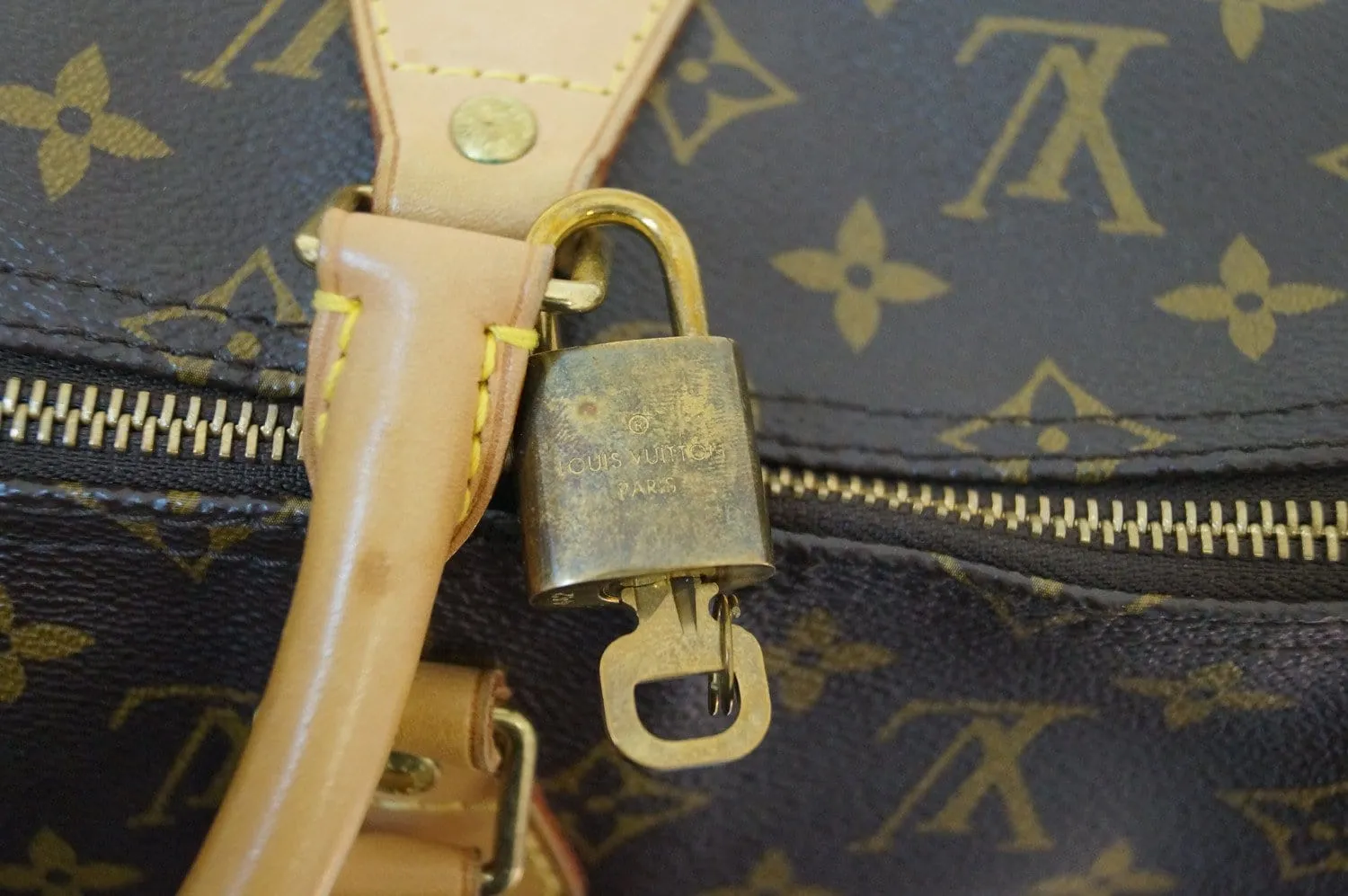 LOUIS VUITTON Monogram Speedy 35 HandBag