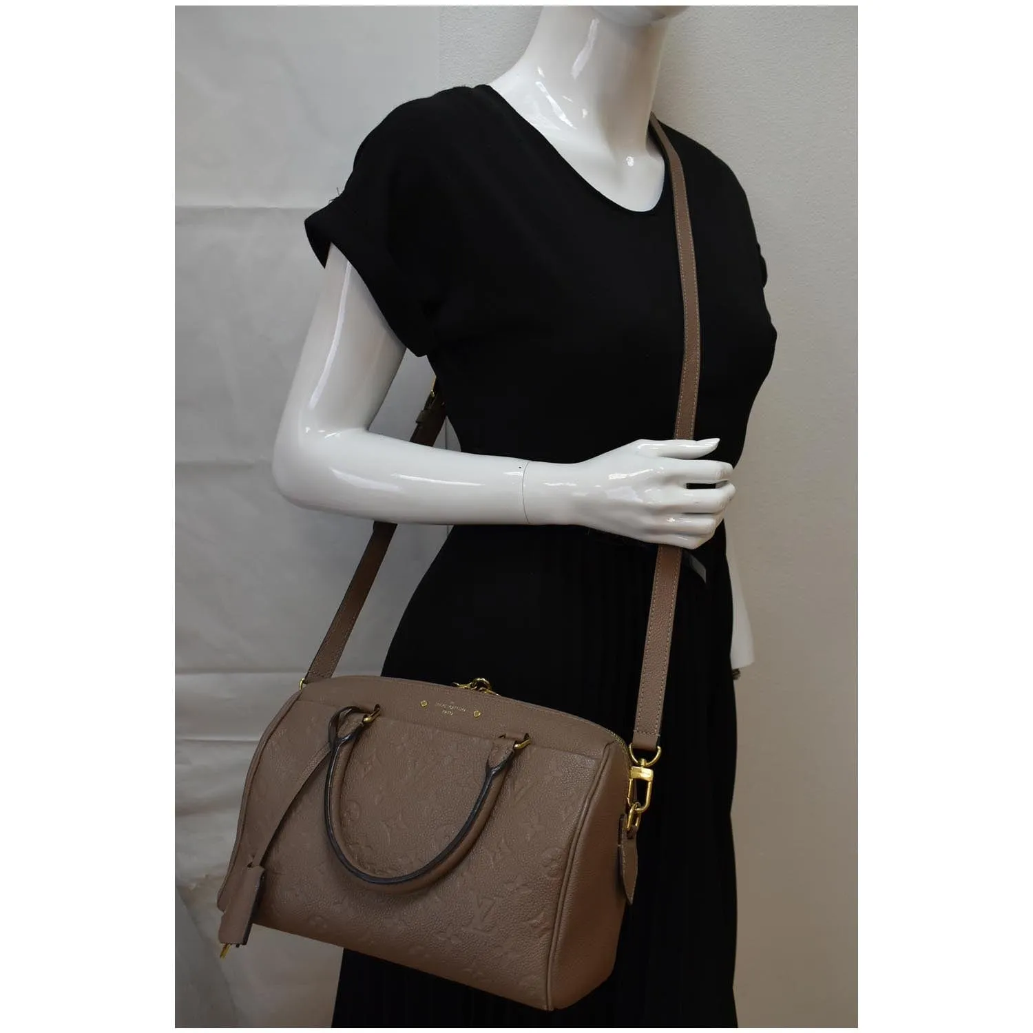 LOUIS VUITTON Speedy 25 Bandouliere Monogram Empreinte Leather Crossbody Bag Tourterelle