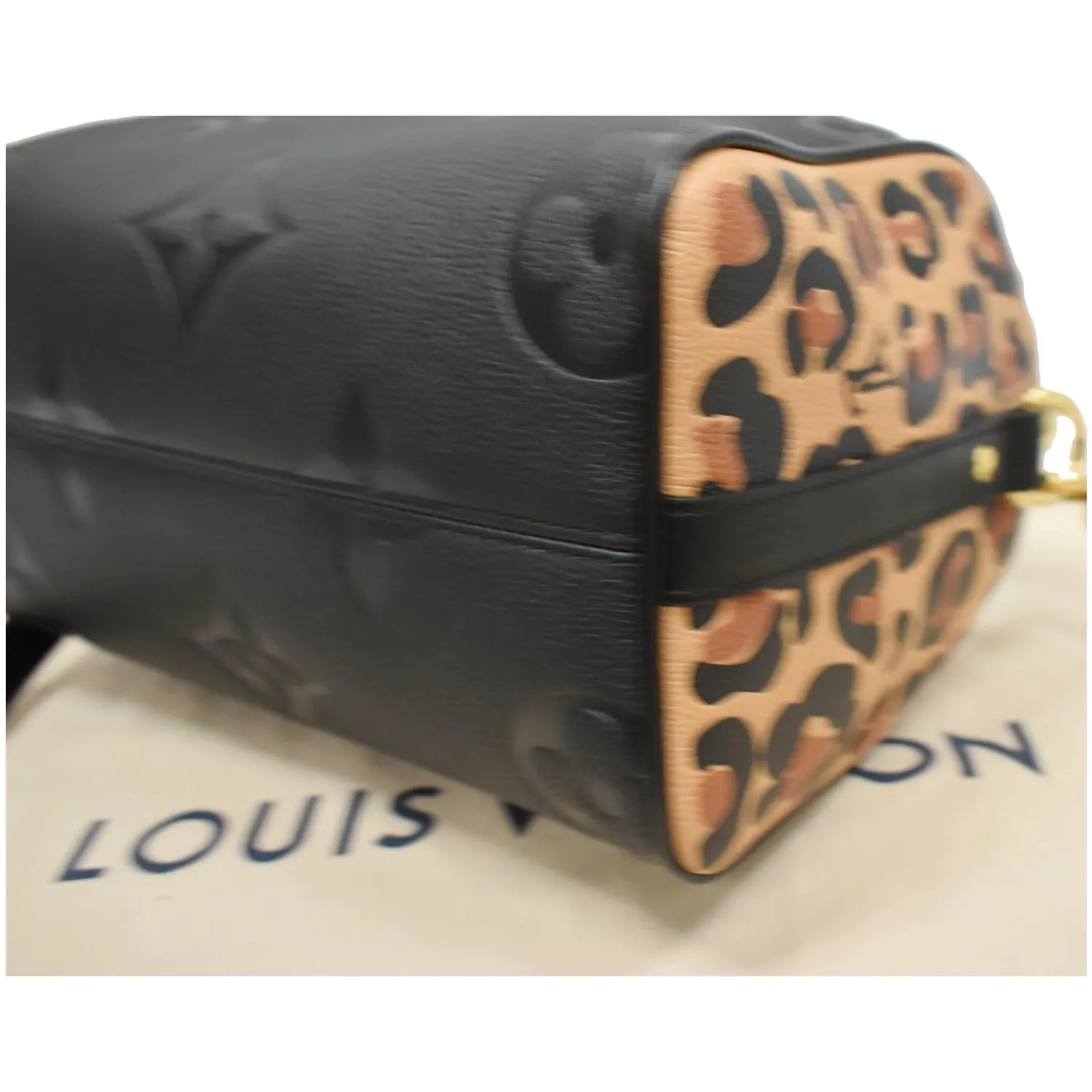 LOUIS VUITTON Speedy 25 Wild At Heart Leather Shoulder Bag Black