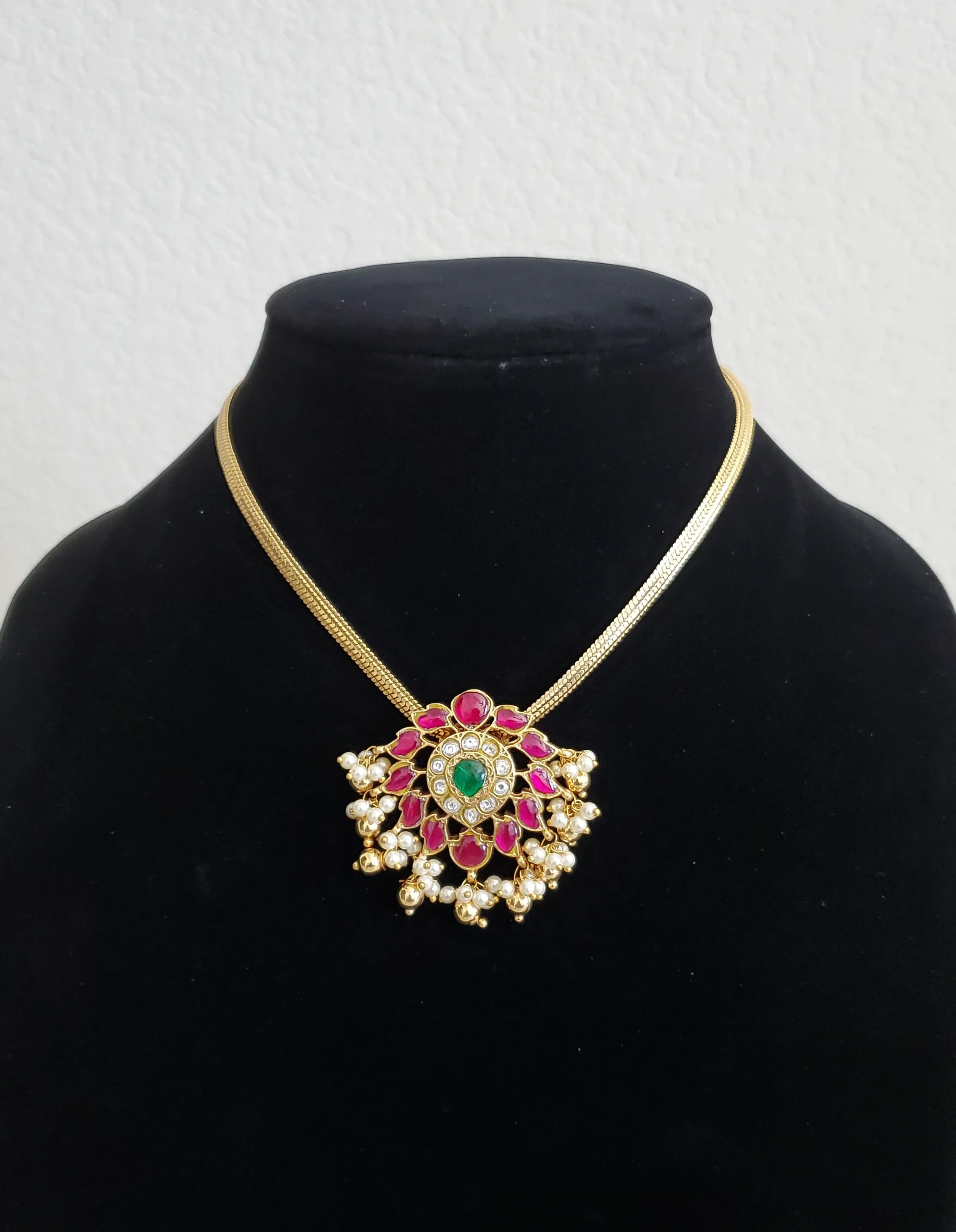 Meena Jadau Pendant With Pearl Chain A37