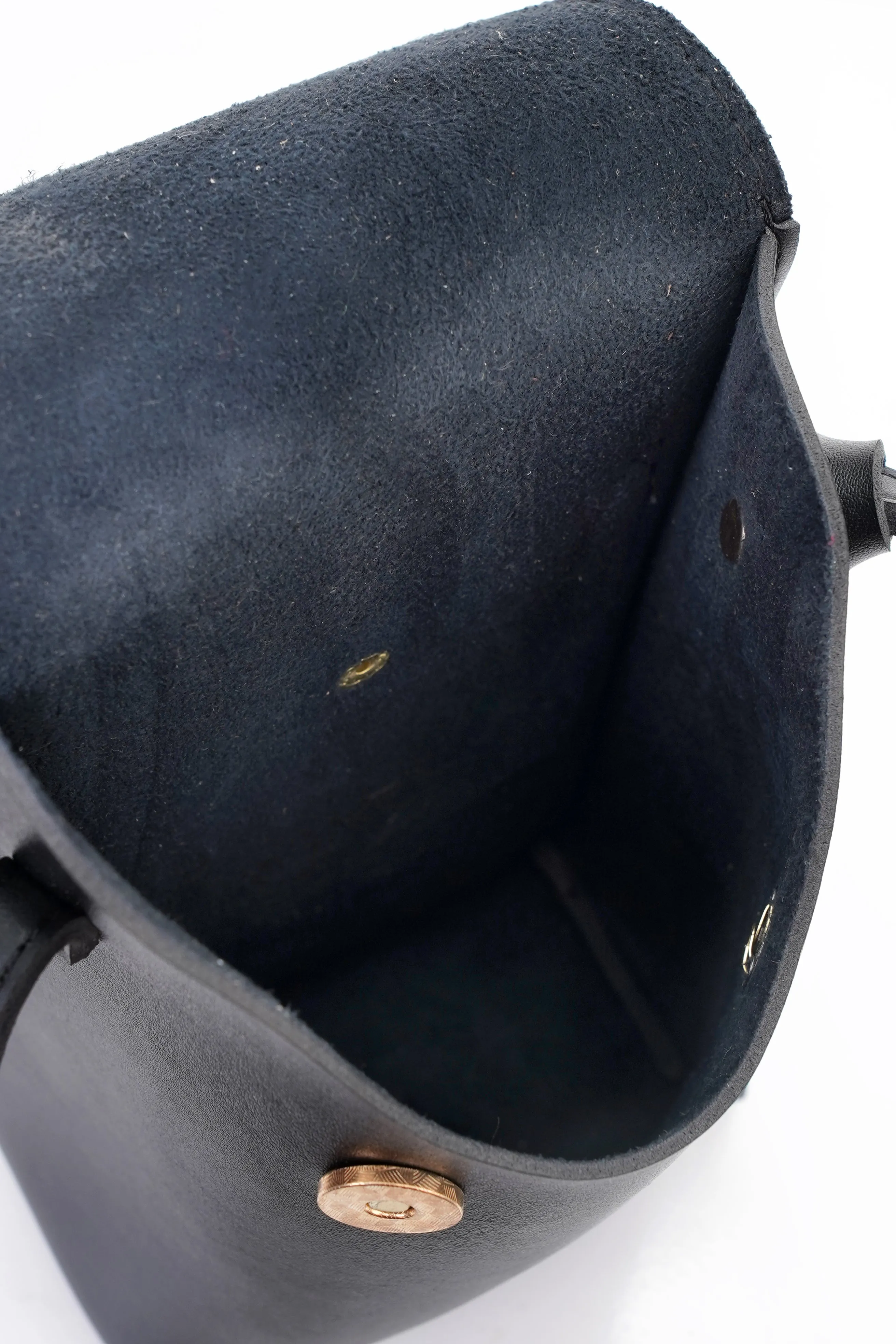 Mia Cross body Bag //  Vegan