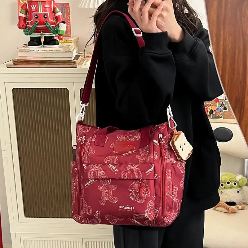 Mochila Pequena e Estilosa: Ideal para o Dia a Dia!