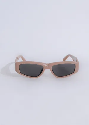 Moving On Oval Sunglasses Brown