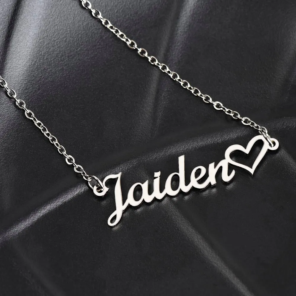 Name Necklace Chic