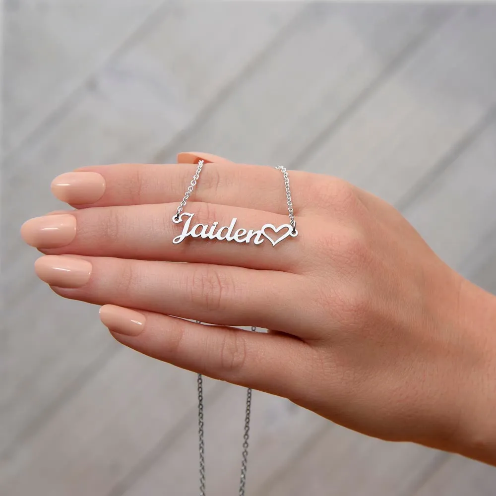 Name Necklace Chic