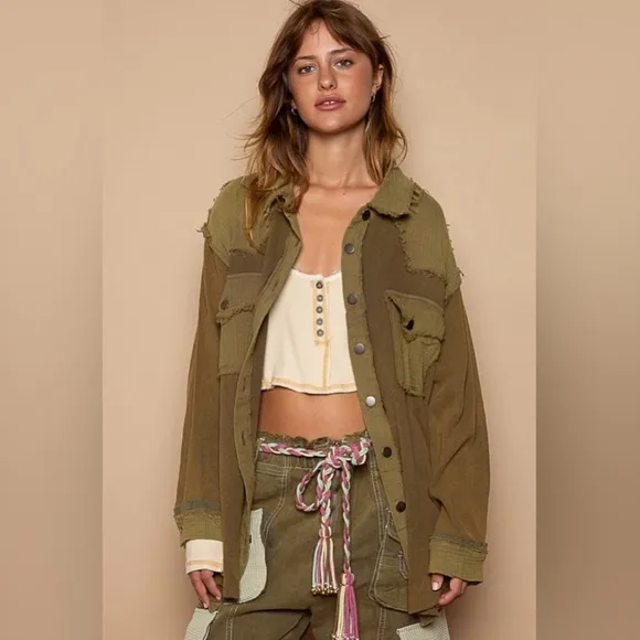 NEW POL Vintage Wash Olive Top With Pocket size Small