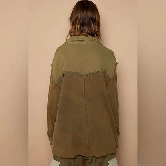 NEW POL Vintage Wash Olive Top With Pocket size Small