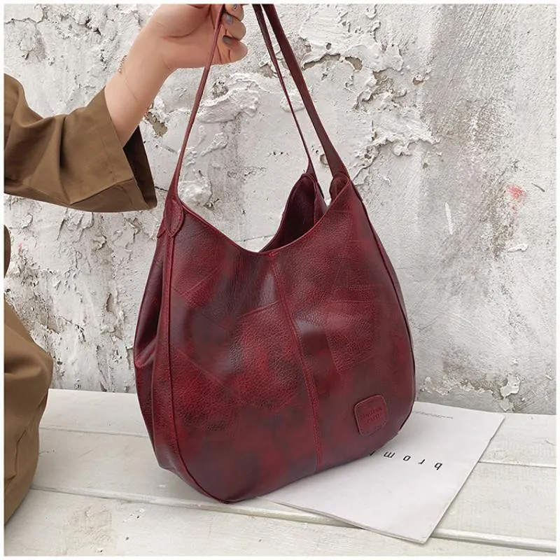 Penelope™ Charm | Retro Tote Bag