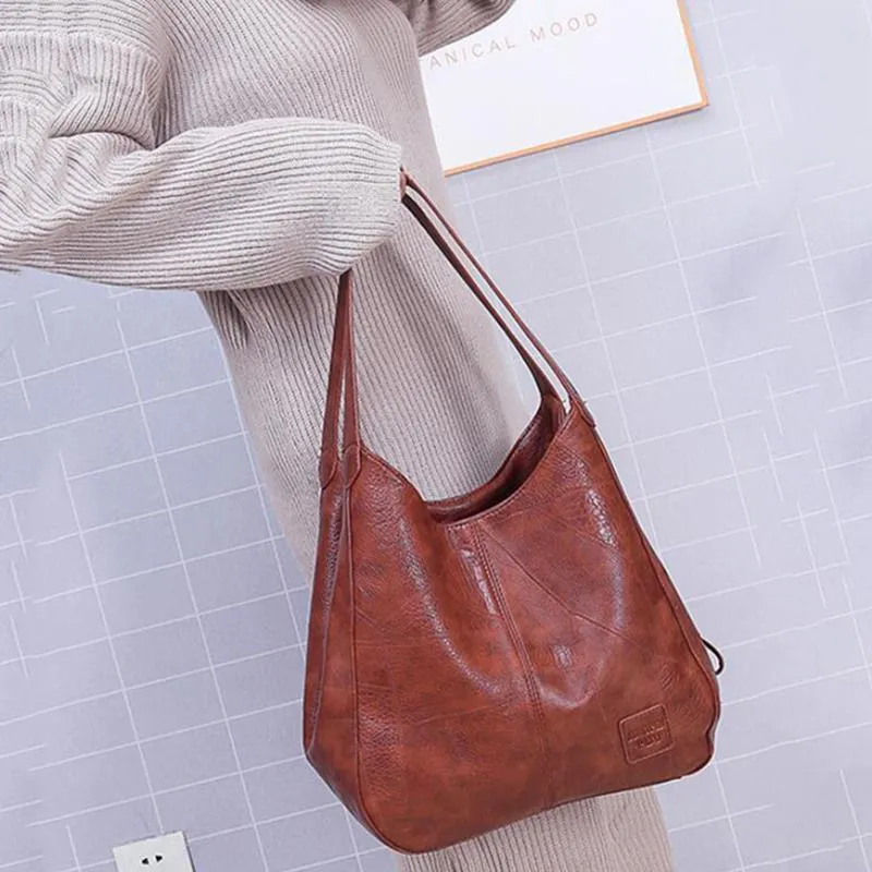 Penelope™ Charm | Retro Tote Bag