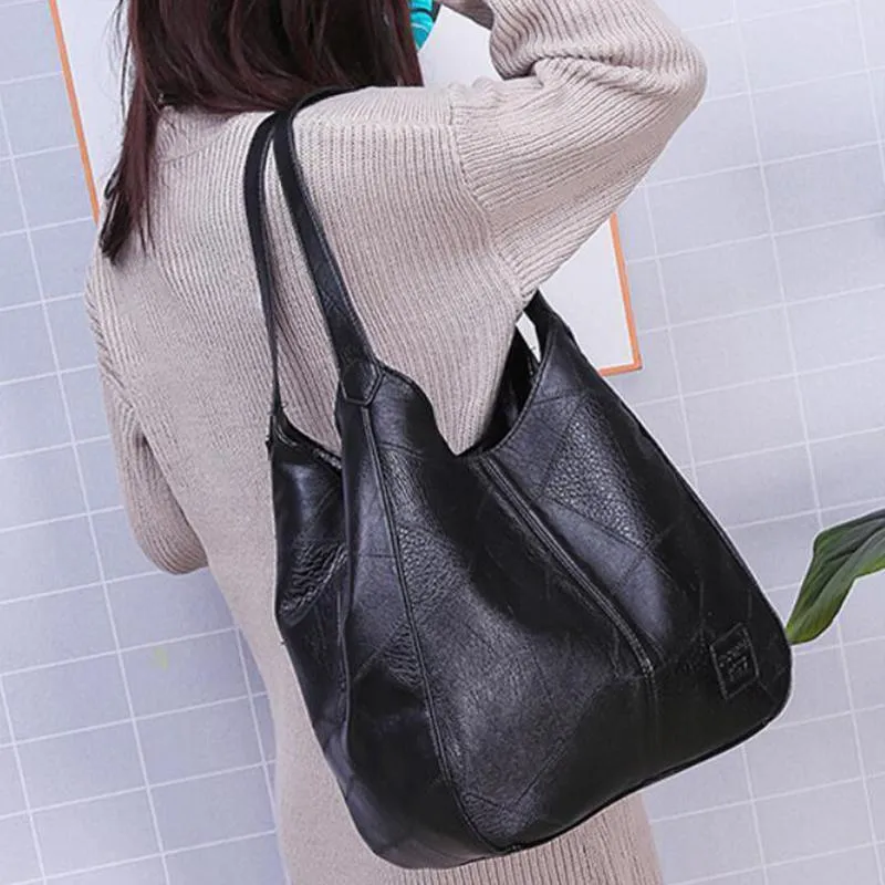 Penelope™ Charm | Retro Tote Bag