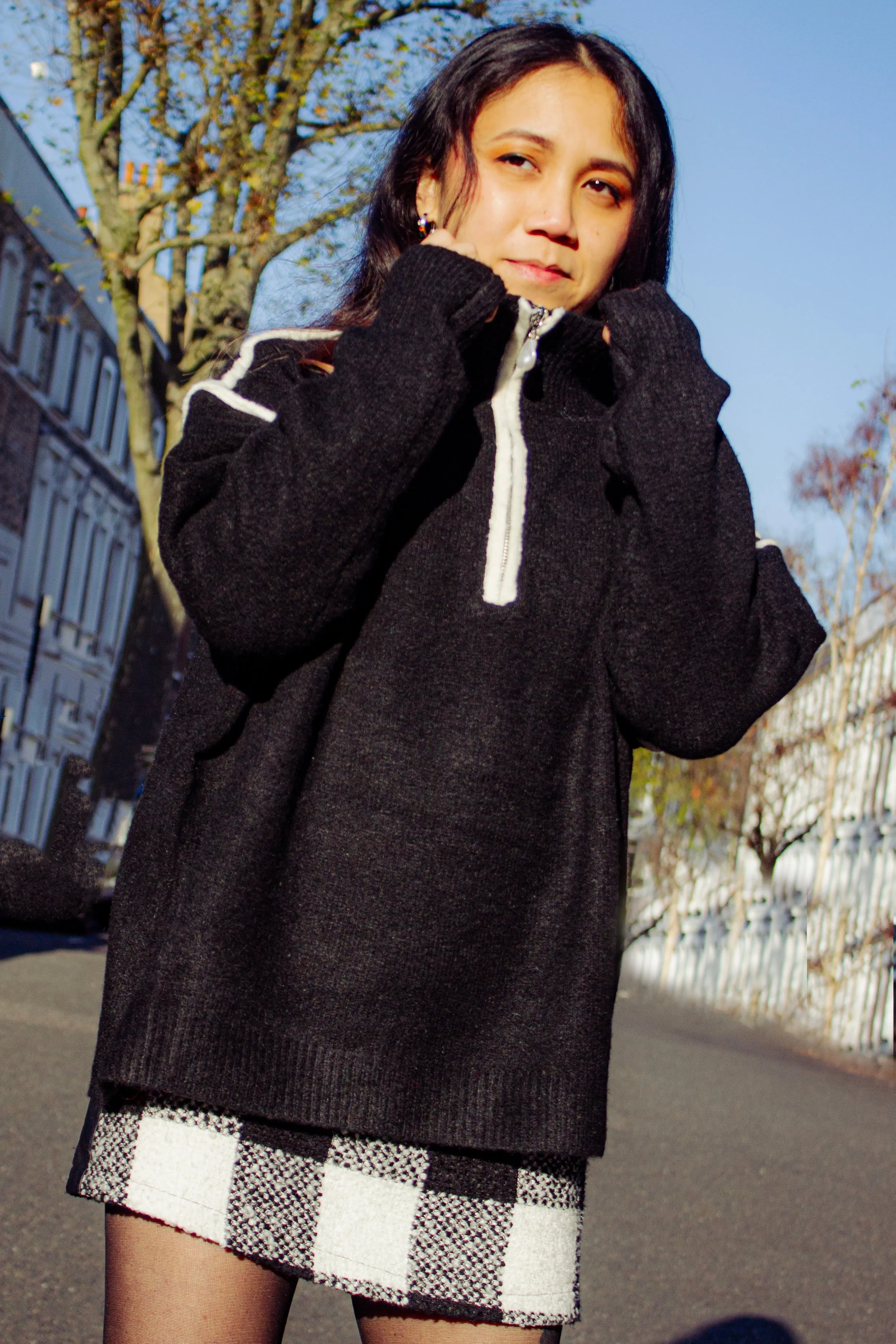 Piped Detail Pearl Zip Sweater