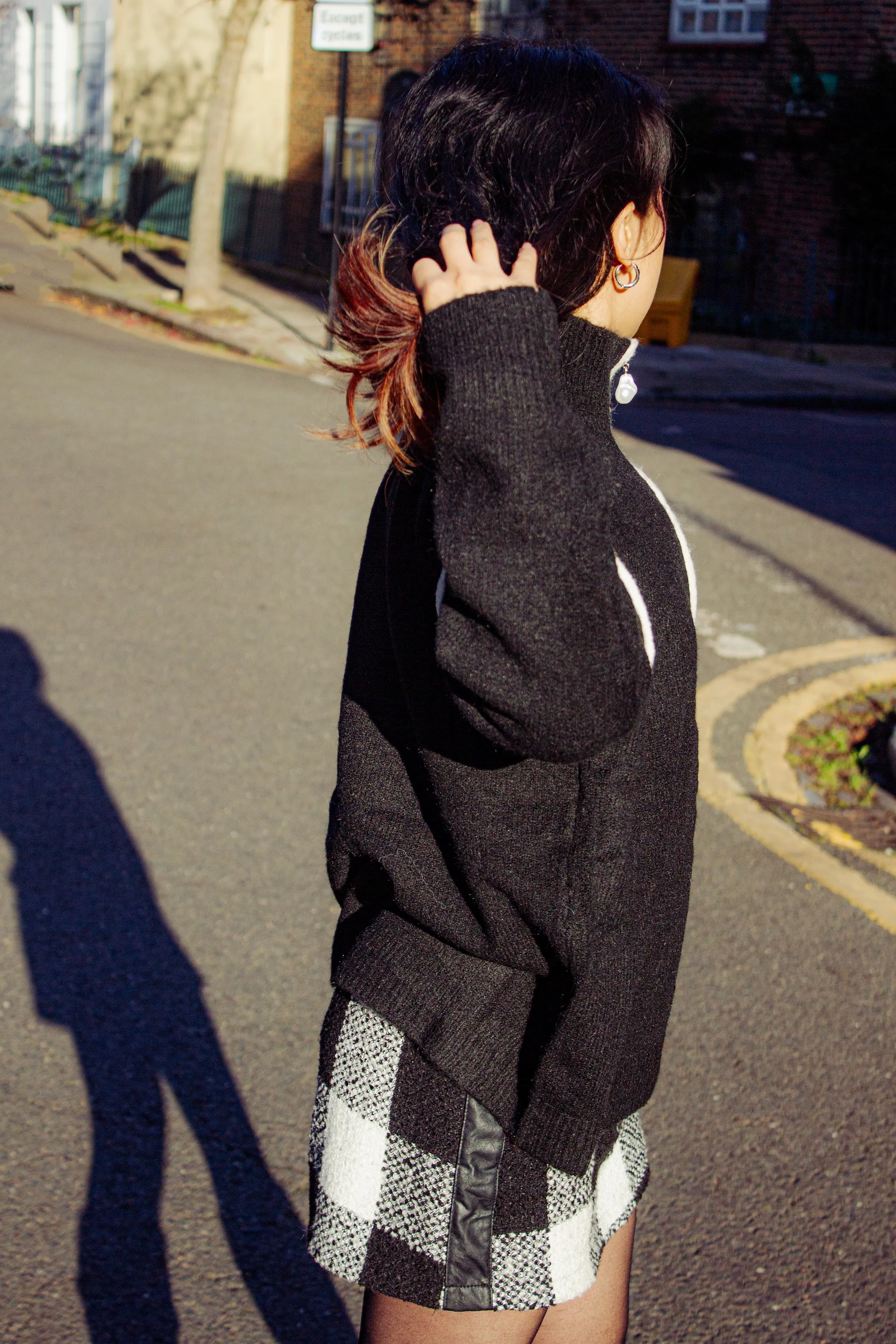 Piped Detail Pearl Zip Sweater