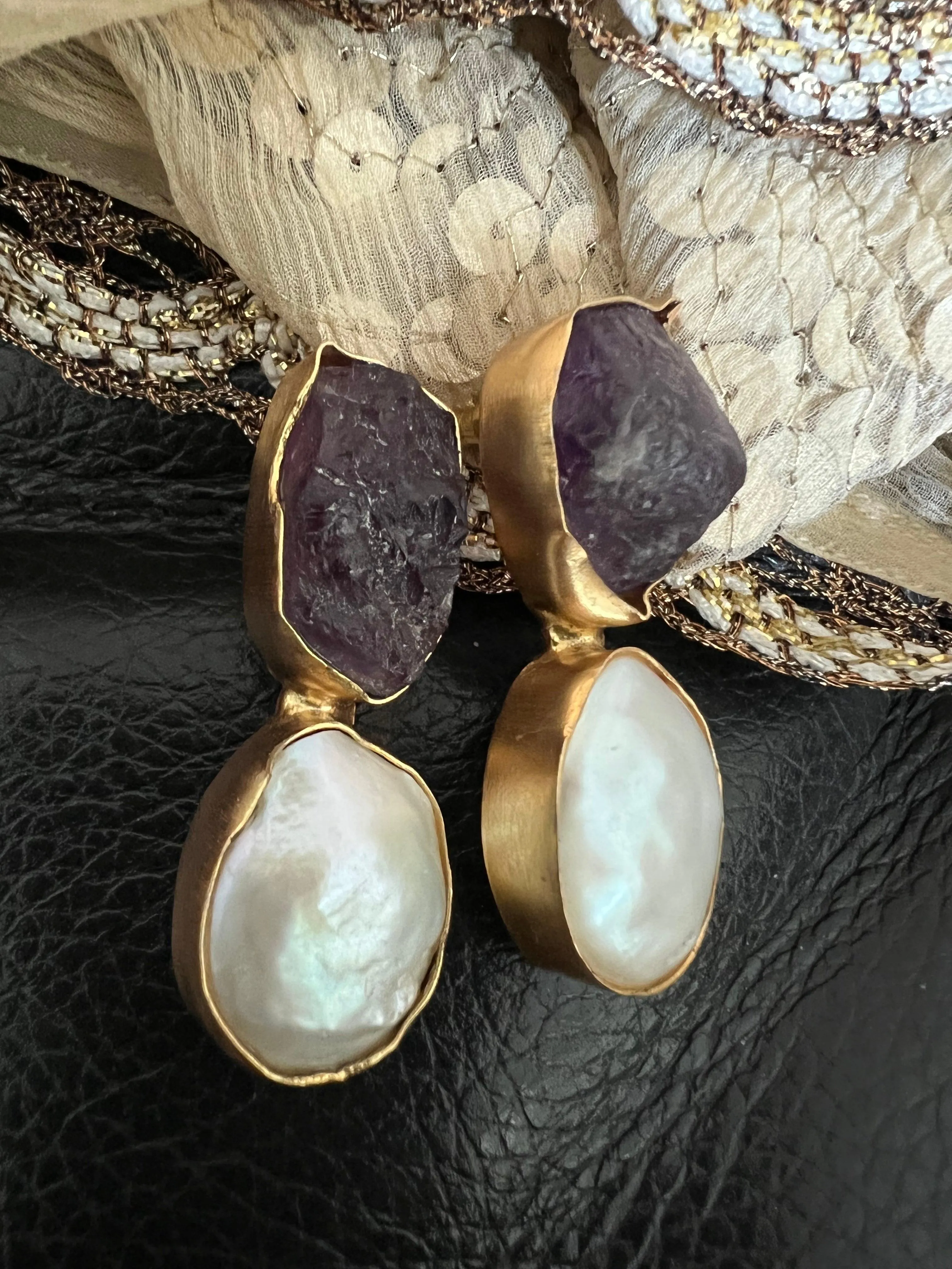 Raw Amethyst Baroque Pearls Studs